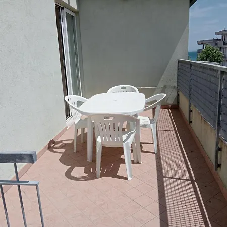 Appartamenti Carlotta Rimini Exterior foto