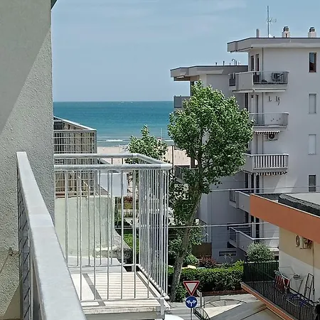 Appartamenti Carlotta Rimini Exterior foto